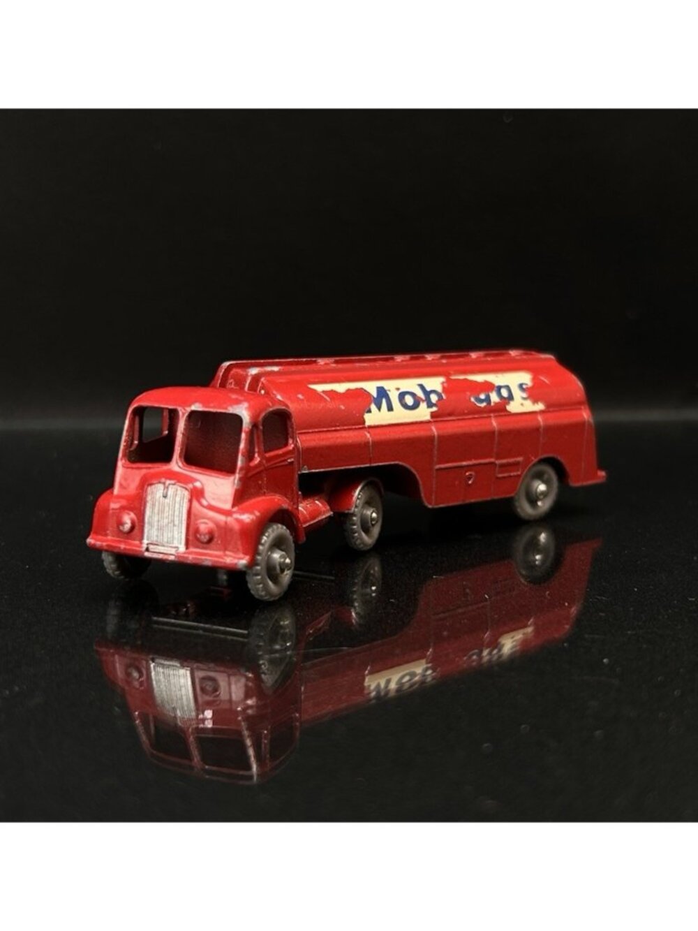 Lesney Thornycroft Tractor & Mobilgas 2400 Gallon Trailer Tanker #8